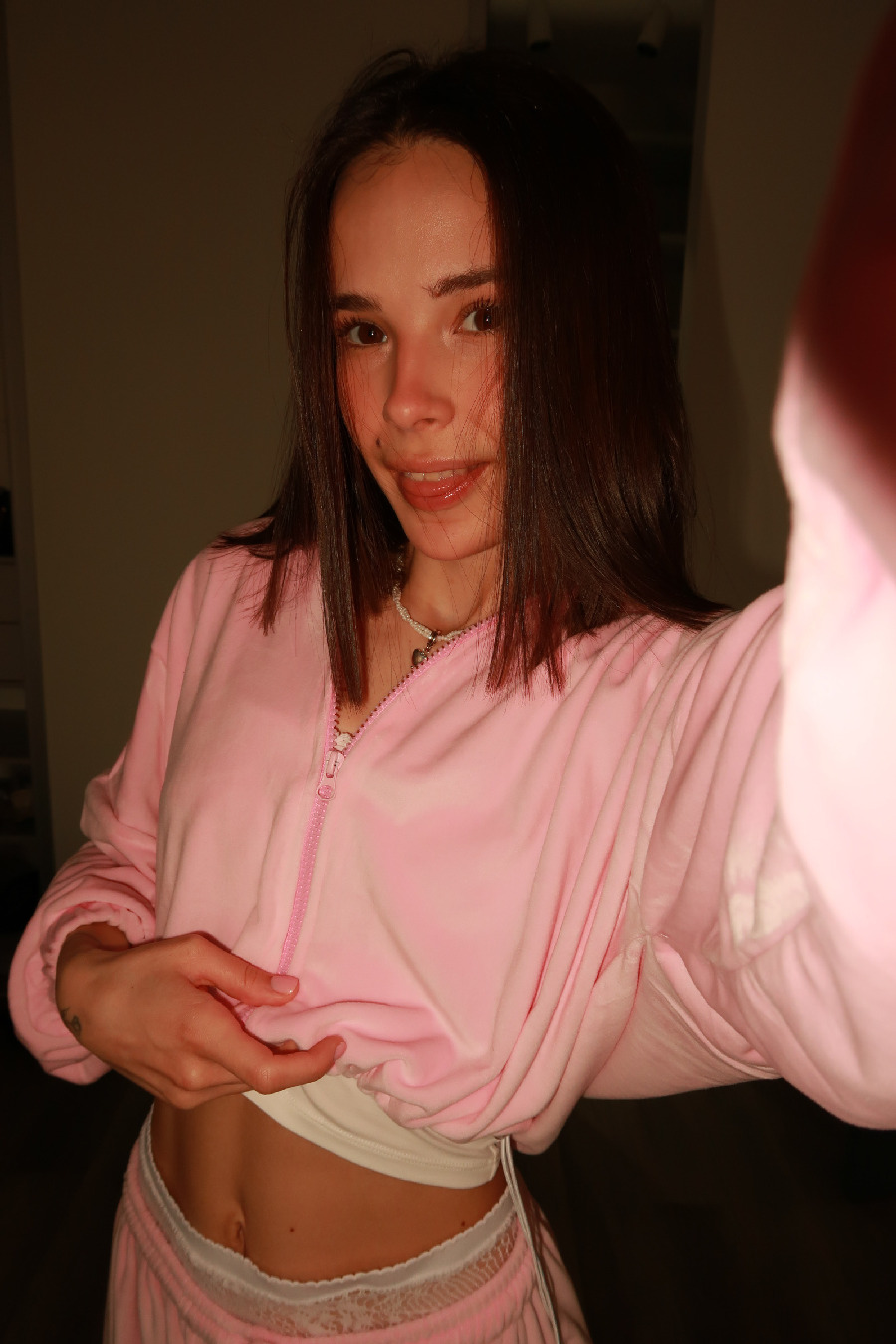 Tina brings the glow — live moments in Gaziantep